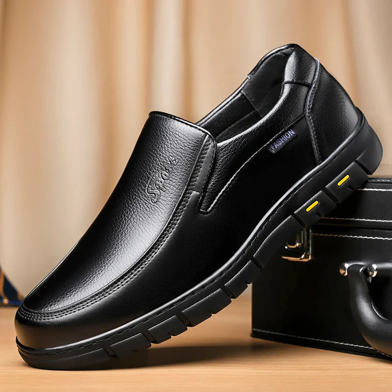Zapatos de vestir sin cordones de cuero genuino
