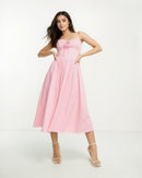 Vestido Dulce con Escote Cuadrado y Cintura Ajustada con Tirantes